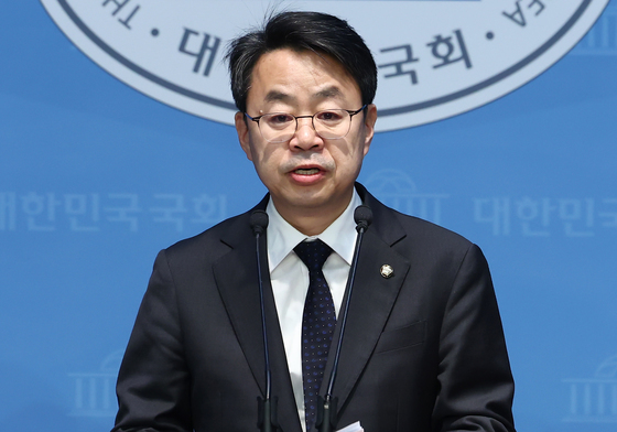 與, 국힘 '오빠 논란' 논평에 "인권 감수성 없는 행태"