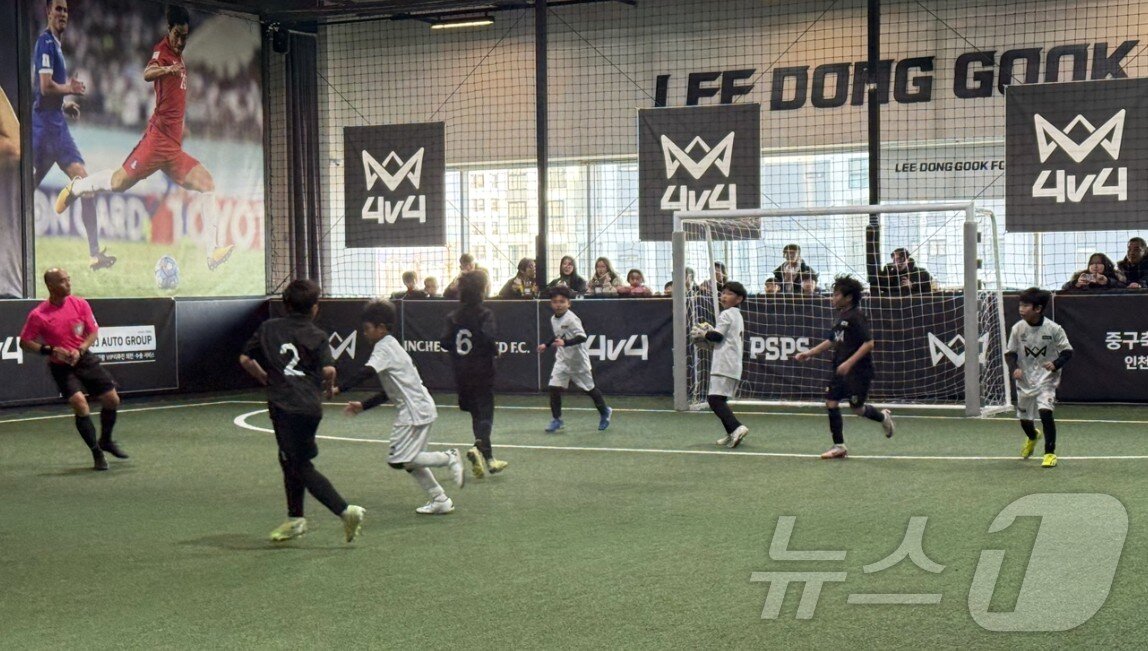 본문 이미지 - 4v4 축구대회 결승전 / 뉴스1