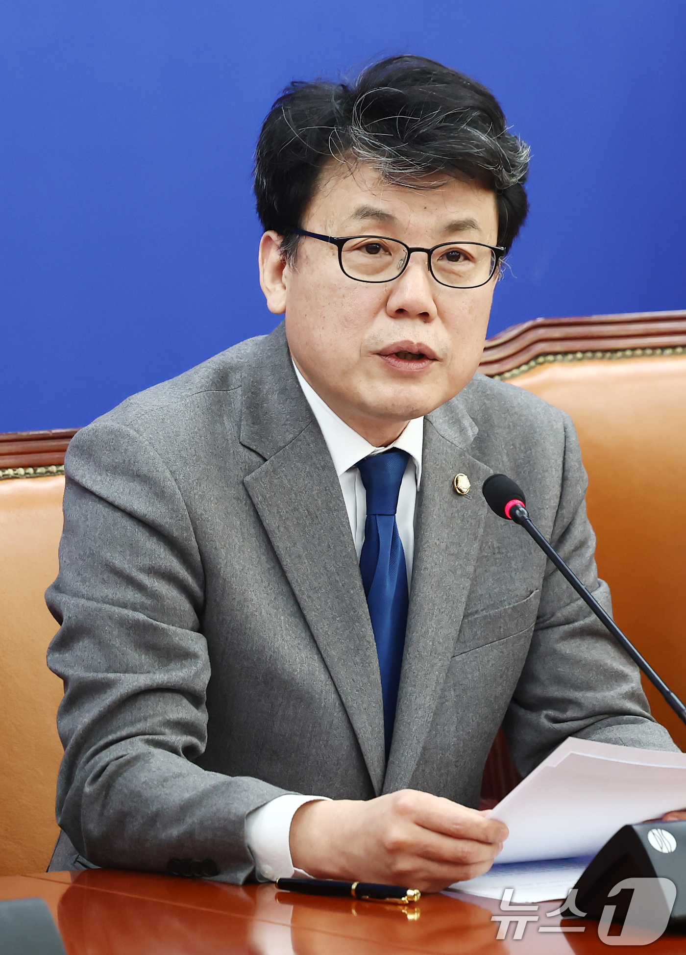 발언하는 진성준 정책위의장 - 뉴스1