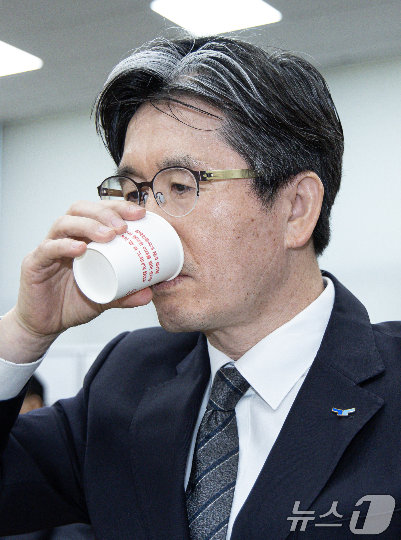 (서울=뉴스1) 이재명 기자 = 오동운 고위공직자범죄수사처(공수처) 처장이 25일 오전 서울 여의도 국회에서 열린 윤석열 정부의 비상계엄 선포를 통한 내란 혐의 진상규명 국정조사 …