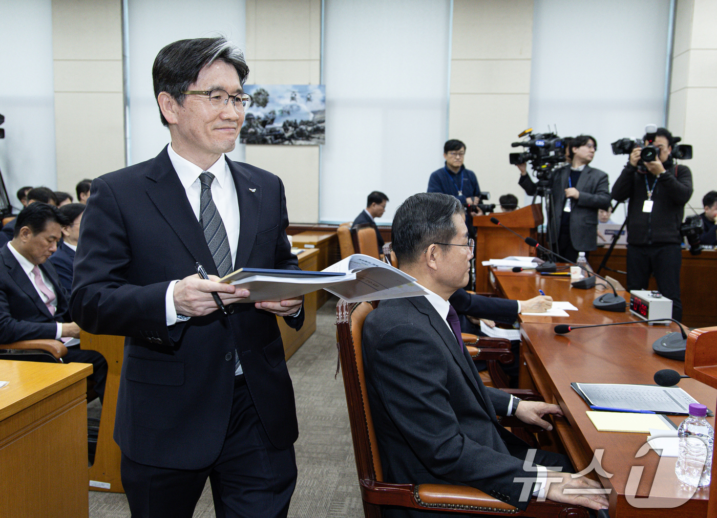 (서울=뉴스1) 이재명 기자 = 오동운 고위공직자범죄수사처(공수처) 처장이 25일 오전 서울 여의도 국회에서 열린 윤석열 정부의 비상계엄 선포를 통한 내란 혐의 진상규명 국정조사 …