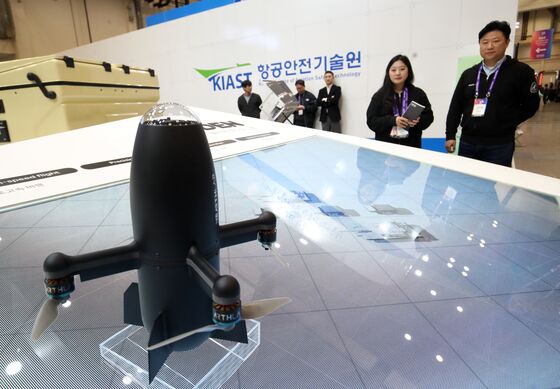 "軍, AI 자체학습모델 도입 필요…단일 국방 플랫폼 만들어야"