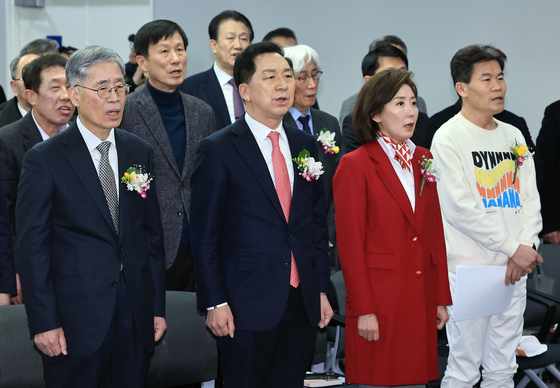 신평 "지방선거 출마 제의 받고 고민…與 압승 막아야 한다는 생각도"