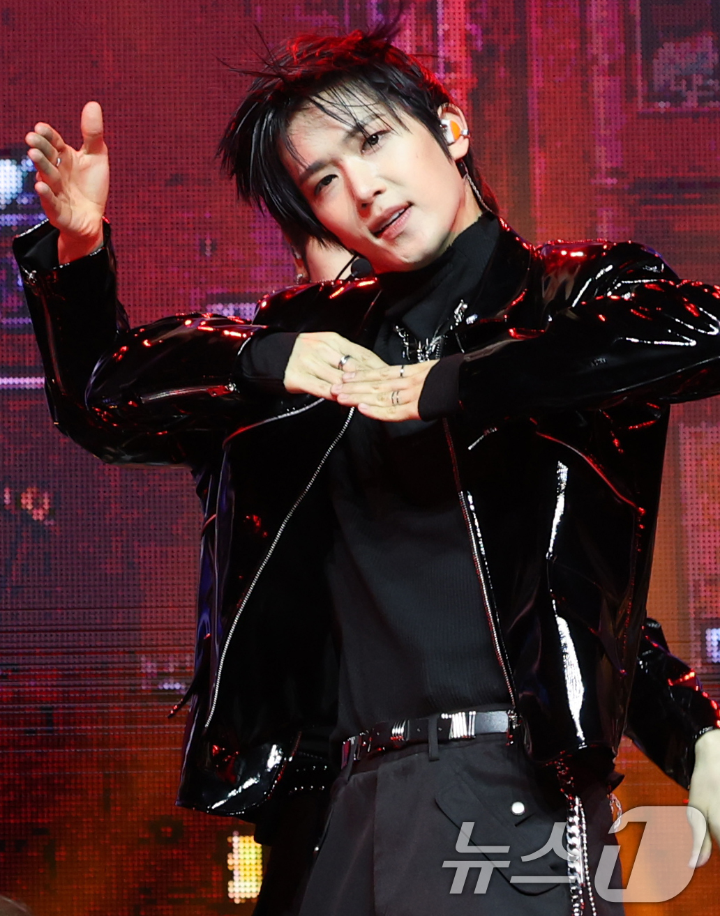 (서울=뉴스1) 권현진 기자 = 그룹 누에라(NouerA) 기현이 26일 서울 용산구 블루스퀘어 마스터카드홀에서 가진 첫 번째 미니 앨범 '챕터: 뉴 이즈 나우(Chapter: N …