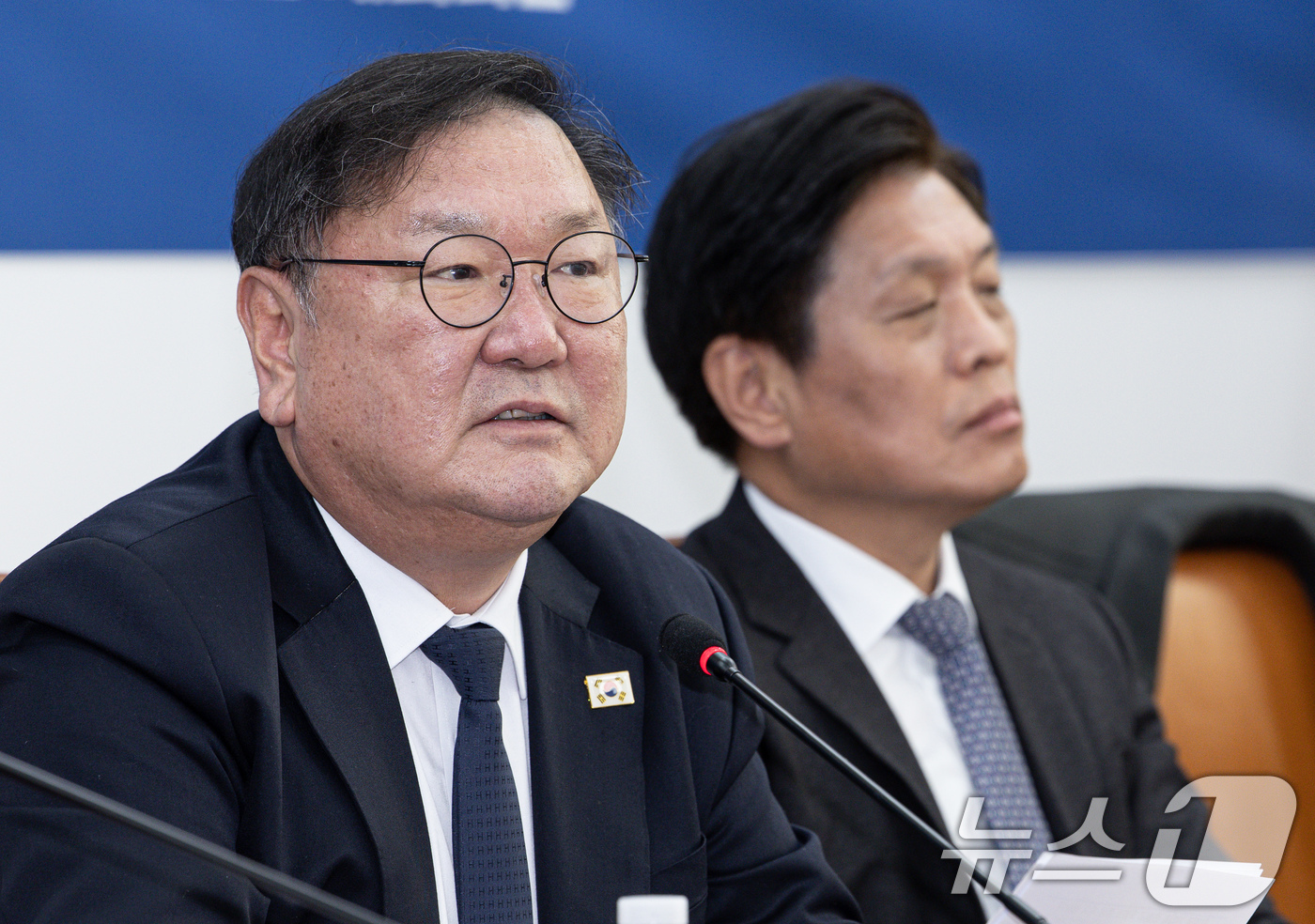 (서울=뉴스1) 이재명 기자 = 김태년 더불어민주당 경제안보특별위원회 위원장이 27일 오전 서울 여의도 국회에서 열린 민주당 경제안보특별위원회 간담회에서 발언을 하고 있다. 202 …