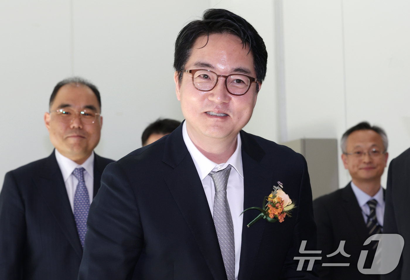 (서울=뉴스1) 권현진 기자 = 심우정 검찰총장이 27일 서울 양천구 서울남부지검 별관 1층 로비에서 열린 '가상자산범죄합동수사부' 출범식에 참석하고 있다. 2025.2.27/뉴스 …