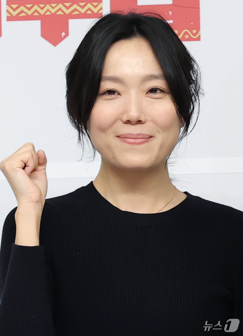 (서울=뉴스1) 권현진 기자 = 한비인 PD가 27일 서울 양천구 목동 SBS에서 열린 예능 ‘정글밥2 - 페루밥, 카리브밥’ 제작발표회에서 포즈를 취하고 있다.‘정글밥2 - 페루 …