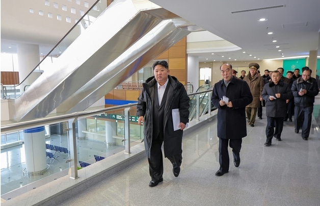 美전문가들 "러, 北에 경제적 생명선 제공…전후에도 호황 지속"