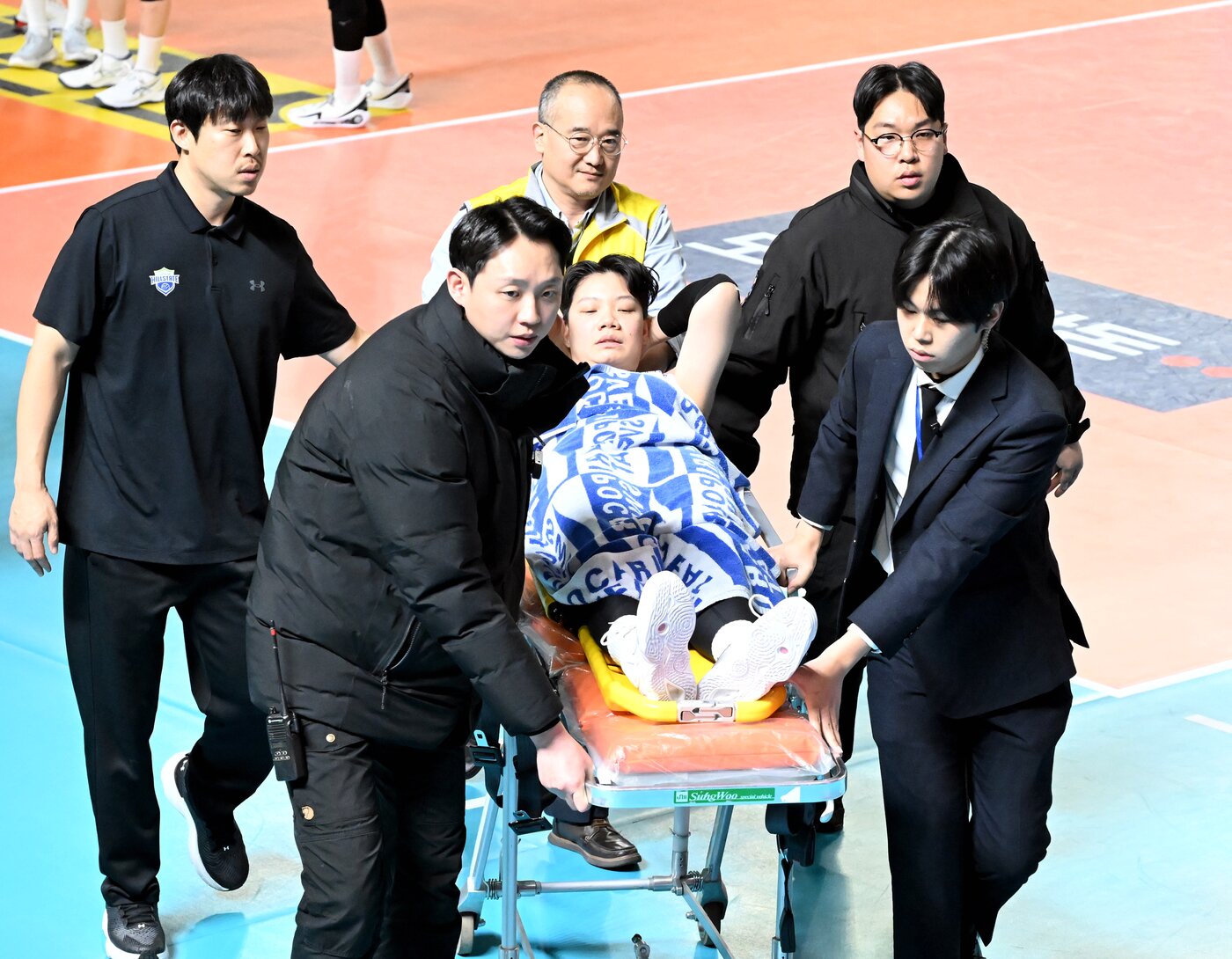 본문 이미지 - 부상으로 시즌 아웃된 현대건설 위파위 시통. &#40;KOVO 제공&#41;