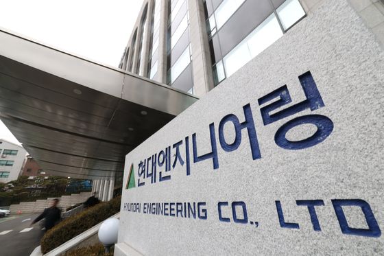 '2명 사상' 현대엔지니어링 평택 아파트 추락사고…경찰 본격 수사