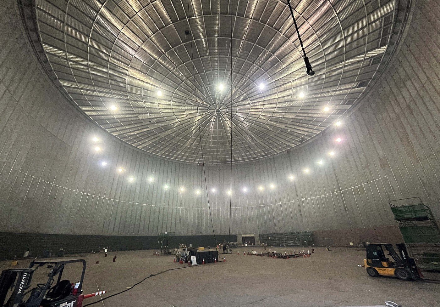 본문 이미지 - 광양 제2LNG터미널 7호기 탱크 내부&#40;포스코그룹 제공&#41;