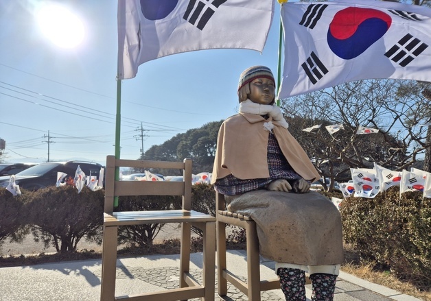 '위안부 합의' 10년…한일, 훈풍 불지만 과거사 문제는 여전히 제자리