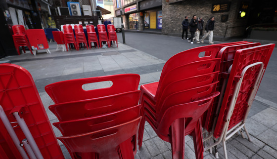 내수 부진·고환율 장기화 우려…기업 절반 "내년 경영 여건 어려울 것"