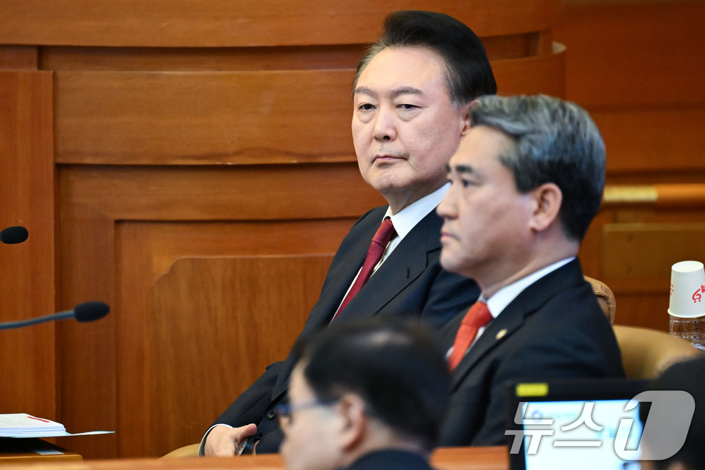 (서울=뉴스1) 사진공동취재단 = 윤석열 대통령이 4일 서울 종로구 헌법재판소에서 열린 탄핵심판 5차 변론기일에 출석해 있다. 2025.2.4/뉴스1