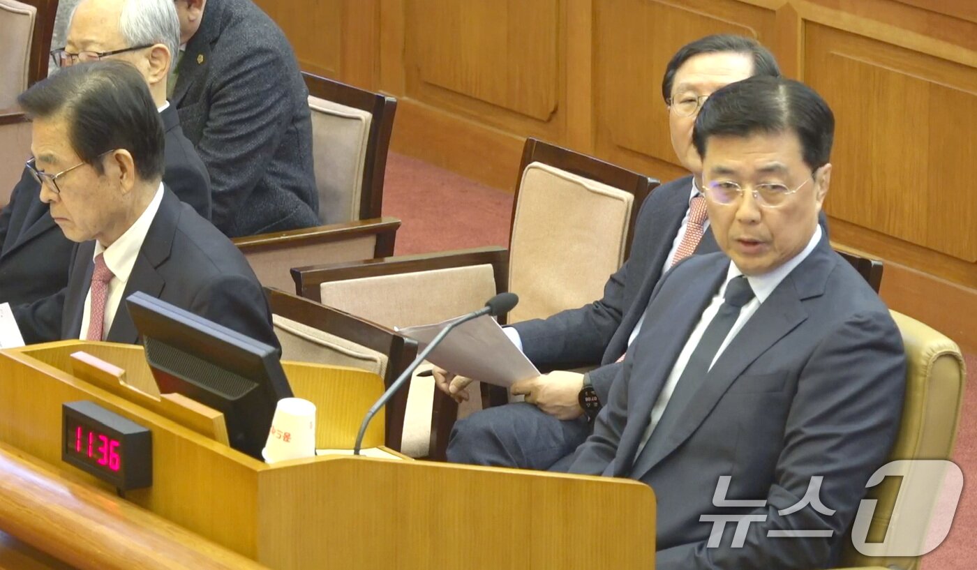 본문 이미지 - 홍장원 전 국가정보원 제1차장이 4일 서울 종로구 헌법재판소에서 열린 윤석열 대통령 탄핵심판 5차 변론에 증인으로 출석해 발언하고 있다. &#40;헌법재판소 제공&#41; 2025.2.4/뉴스1