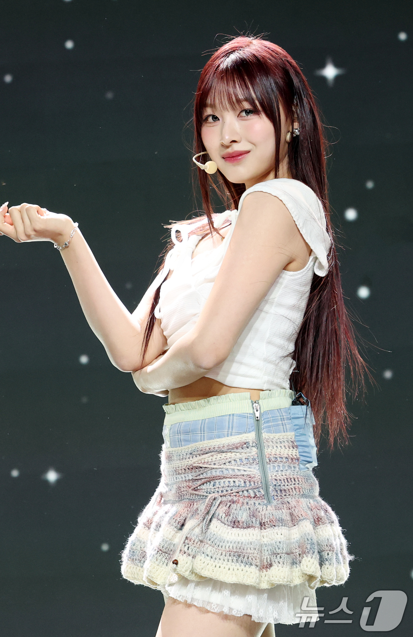 (서울=뉴스1) 권현진 기자 = 그룹 리센느 미나미가 5일 오후 서울 강남구 일지아트홀에서 가진 미니 2집 'Glow Up(글로우 업)' 발매 기념 쇼케이스에서 신곡을 선보이고 있 …