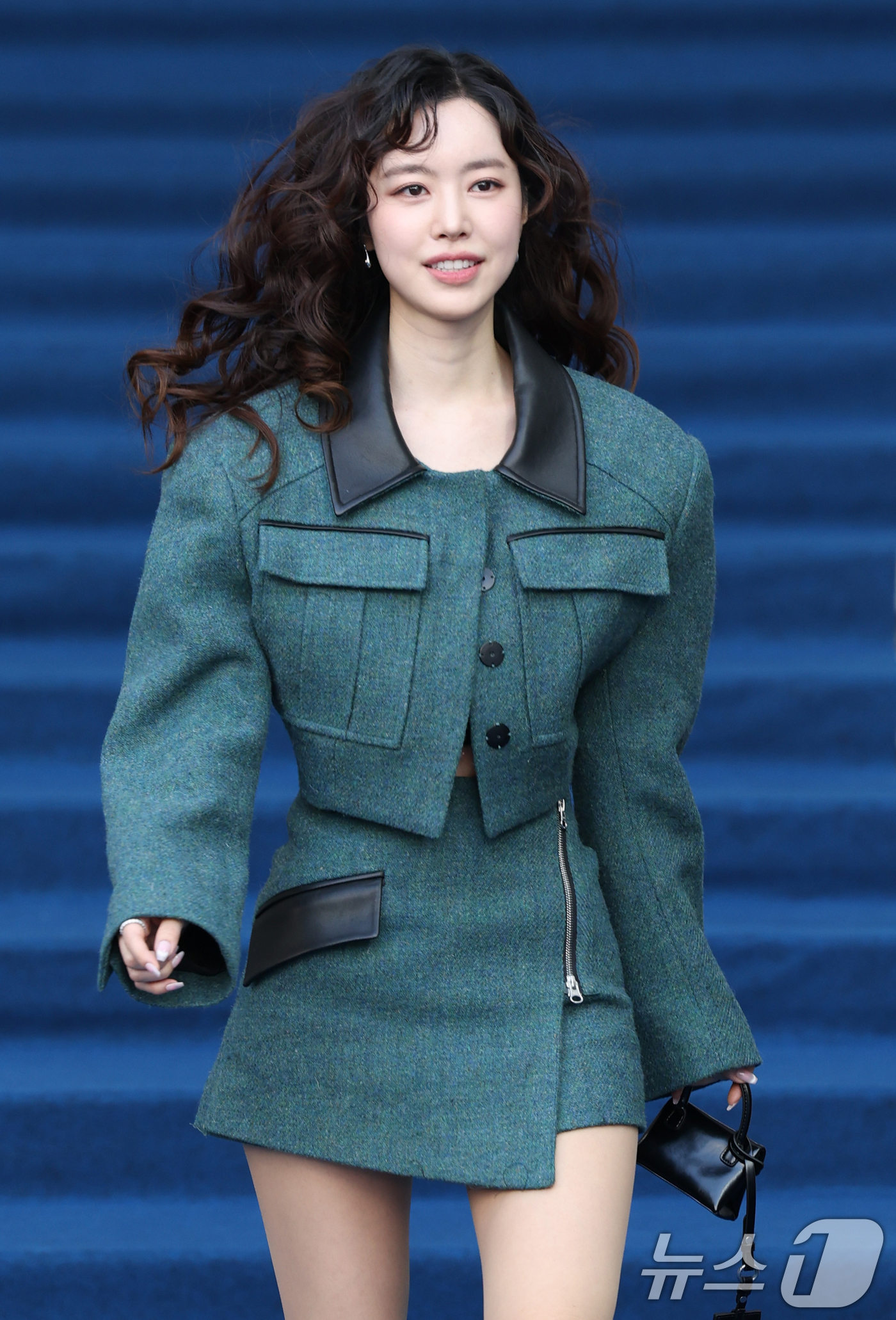 (서울=뉴스1) 권현진 기자 = 배우 진세연이 5일 서울 중구 동대문디자인플라자(DDP)에서 열린 ‘2025 F/W서울패션위크’ '한나신' 패션쇼에 참석하고 있다. 2025.2.5 …