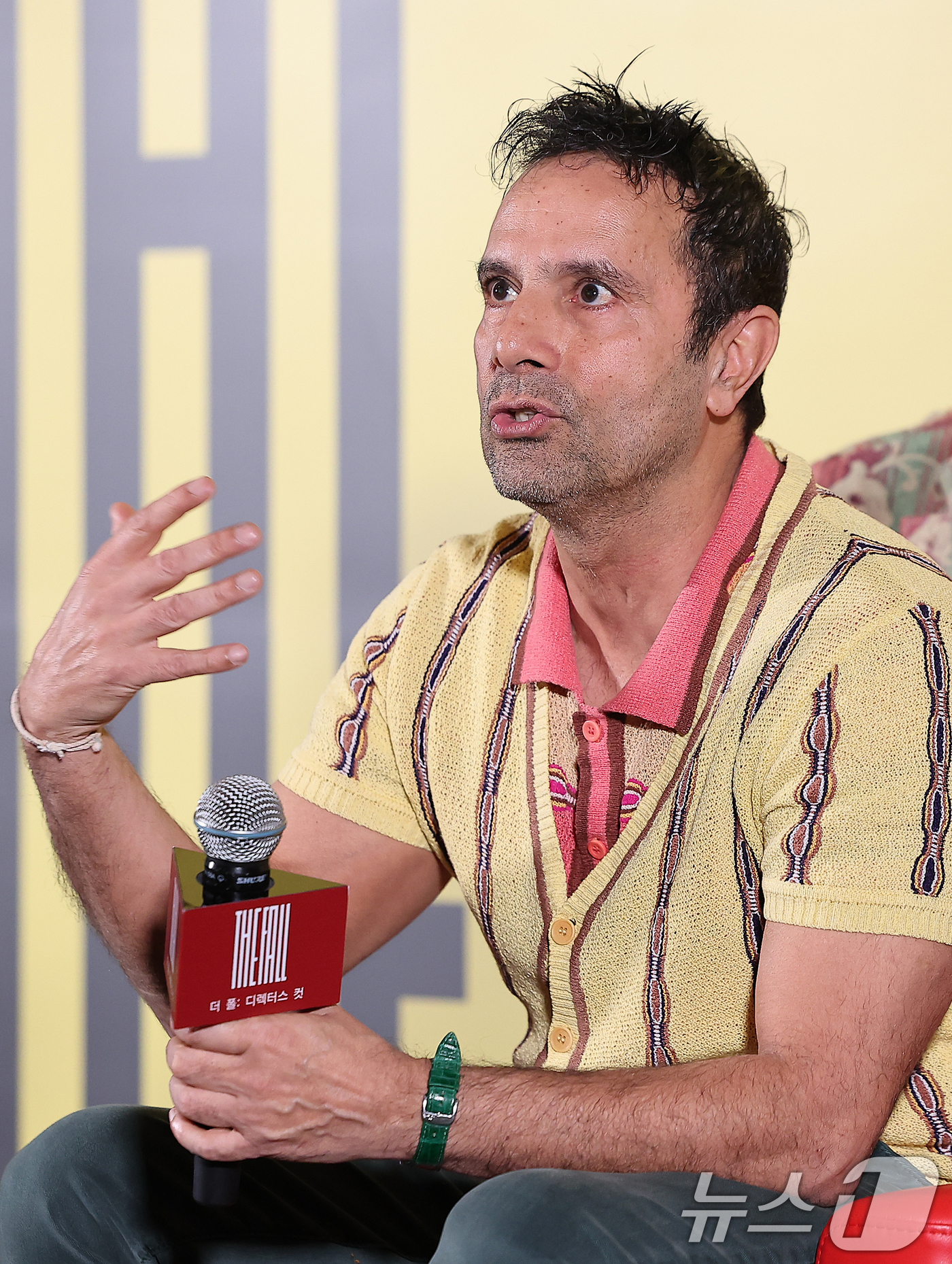 (서울=뉴스1) 김진환 기자 = 타셈 싱 감독이 6일 서울 용산구 CGV 용산아이파크몰에서 열린 영화 '더 폴: 디렉터스 컷' 기자간담회에서 취재진 질문에 답변하고 있다.18년 만 …