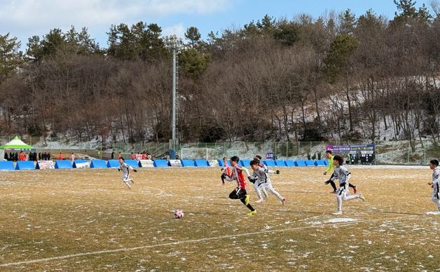 전국 축구 꿈나무 64개 팀 1500여명 전남 강진으로
