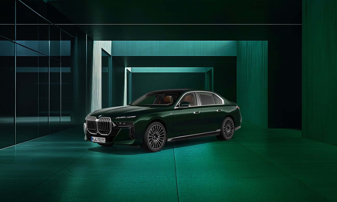본문 이미지 - BMW 750e xDrive M 스포츠 인디비주얼 페리도트 그린 에디션&#40;BMW코리아 제공&#41;. 2025.02.07.