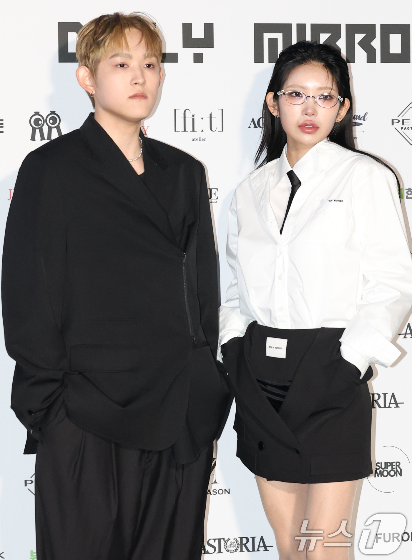 (서울=뉴스1) 권현진 기자 = ‘故 최진실 자녀’ 최환희(활동명 지플랫)와 최준희(오른쪽)가 7일 서울 중구 동대문디자인플라자(DDP)에서 열린 ‘2025 F/W서울패션위크’ ‘ …