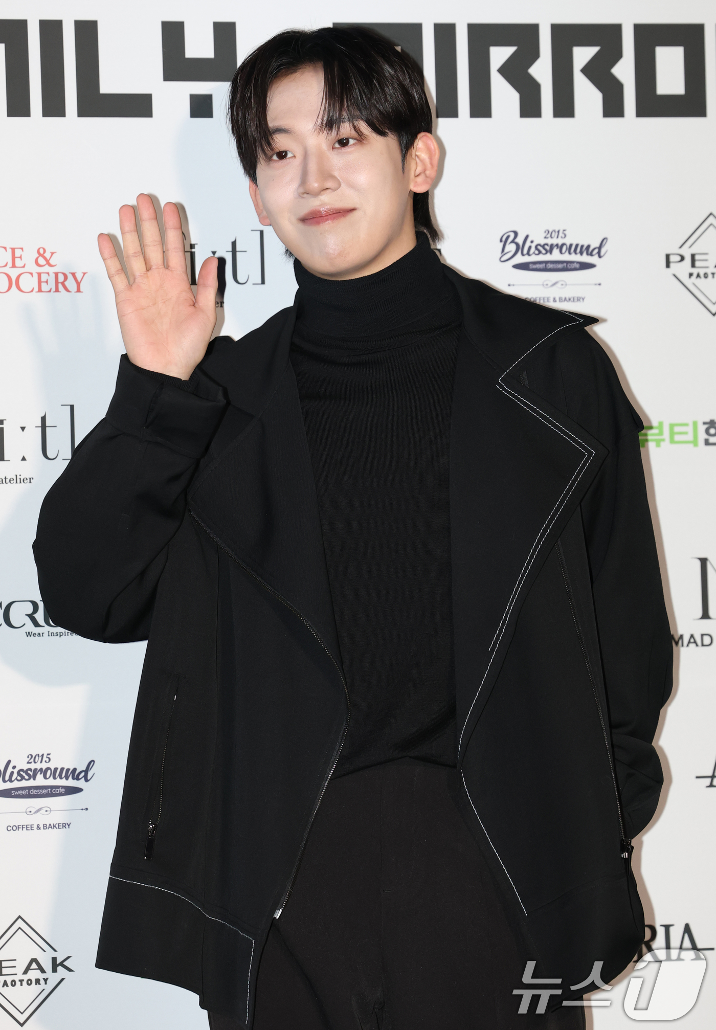 (서울=뉴스1) 권현진 기자 = '카이스트 공대남' 허성범이 7일 서울 중구 동대문디자인플라자(DDP)에서 열린 ‘2025 F/W서울패션위크’ ‘데일리미러’ 컬렉션에 참석해 포즈를 …