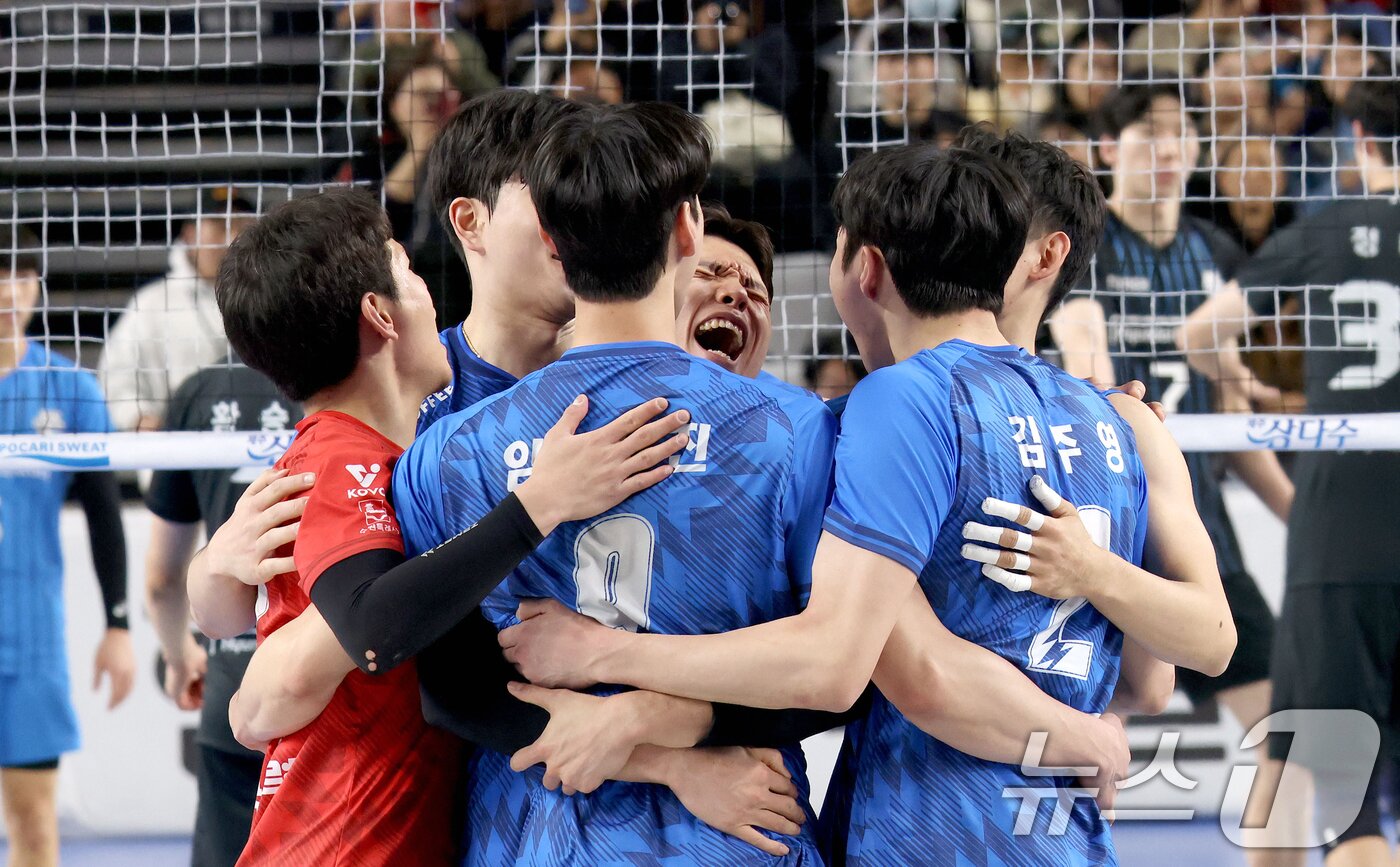 본문 이미지 - 한국전력 선수들. (한국전력 배구단 제공)