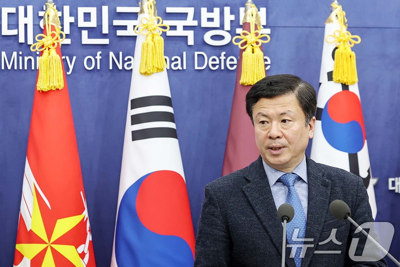 (서울=뉴스1) 민경석 기자 = 전하규 국방부 대변인이 10일 오전 서울 용산구 국방부에서 정례브리핑을 하고 있다. 2025.3.10/뉴스1