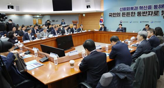 요양업무 확대하고 자동차·실손보험료 인하…보험개혁 본격 추진