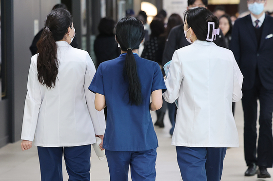 진료지원 간호사, 공통교육 80시간·현장실습 200시간 이상 이수