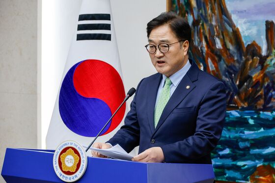 우원식 "서해수호 55용사 추모…다신 비극 앞에 생명 잃지 않을 것"