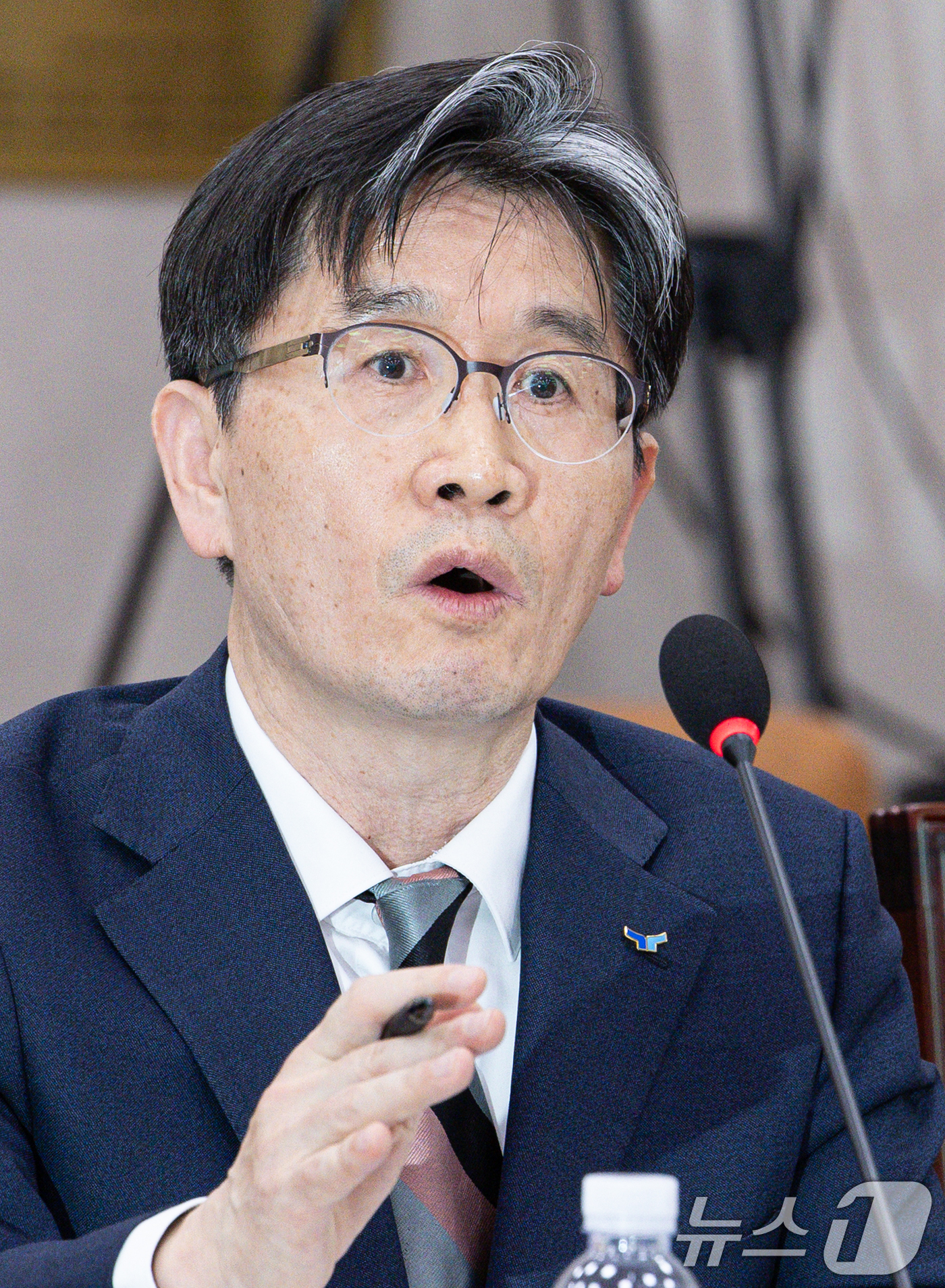 (서울=뉴스1) 이재명 기자 = 오동운 고위공직자범죄수사처(공수처) 처장이 12일 오후 서울 여의도 국회에서 열린 제423회 국회(임시) 법제사법위원회 제1차 전체회의에서 의원 질 …