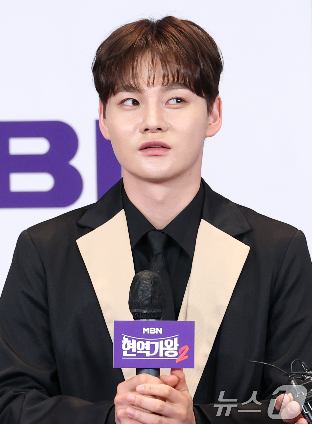 (서울=뉴스1) 권현진 기자 = 가수 박서진이 12일 서울 마포구 누리꿈스퀘어 비즈니스타워에서 열린 MBN ‘현역가왕2’ TOP7 종영 기자 간담회에서 공정성 논란에 대한 질문을 …