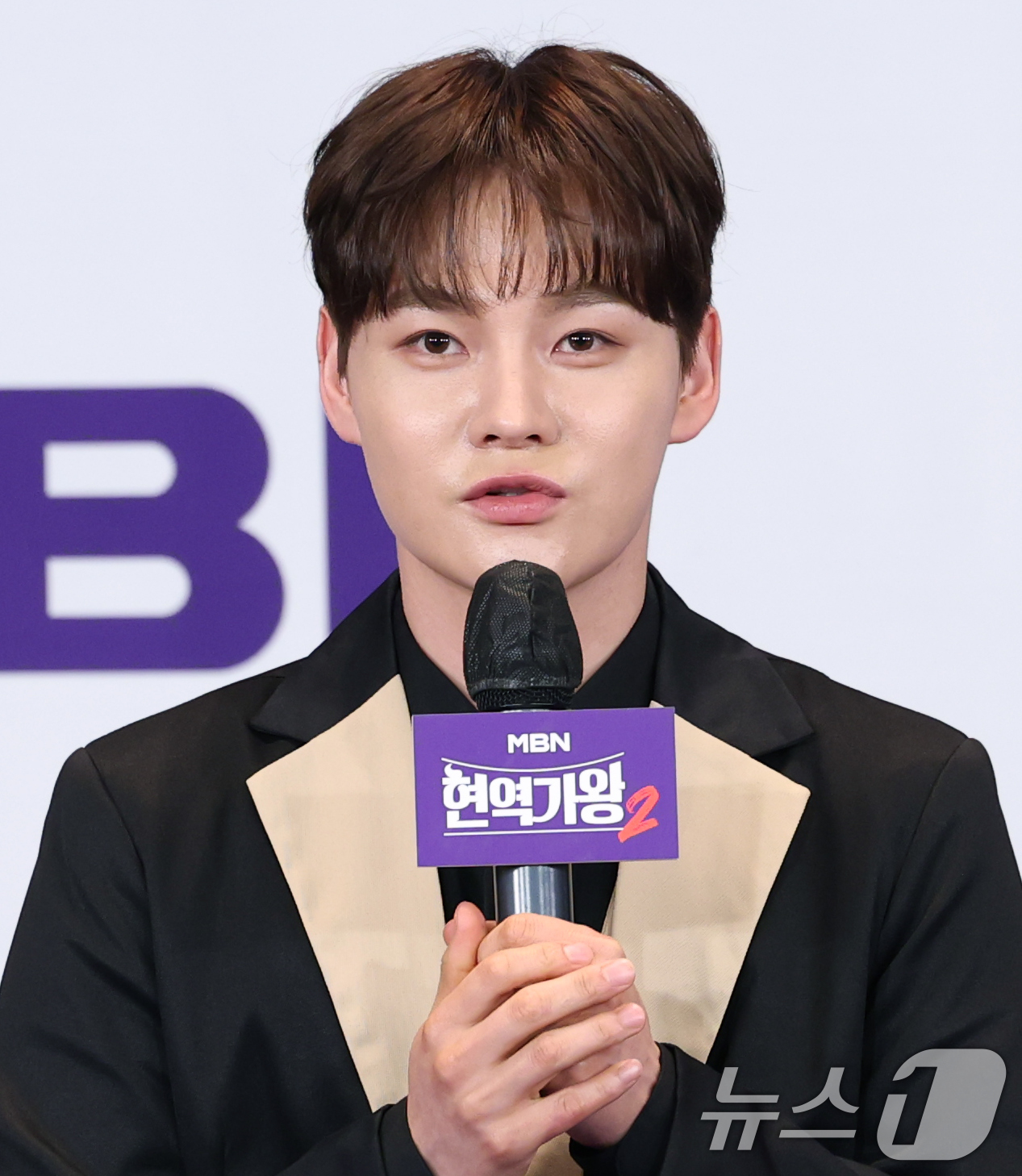 (서울=뉴스1) 권현진 기자 = 가수 박서진이 12일 서울 마포구 누리꿈스퀘어 비즈니스타워에서 열린 MBN ‘현역가왕2’ TOP7 종영 기자 간담회에서 공정성 논란에 대한 취재진의 …