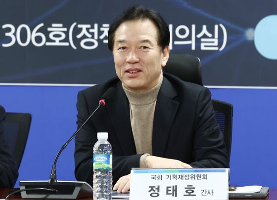 당정 "尹정부 낮춘 법인세 원상복구…배당소득 분리과세 찬반 갈려"