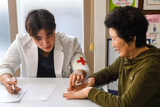 "요즘 의대생 다 현역병으로 간다"…군의관·공보의 제도 '빨간불'