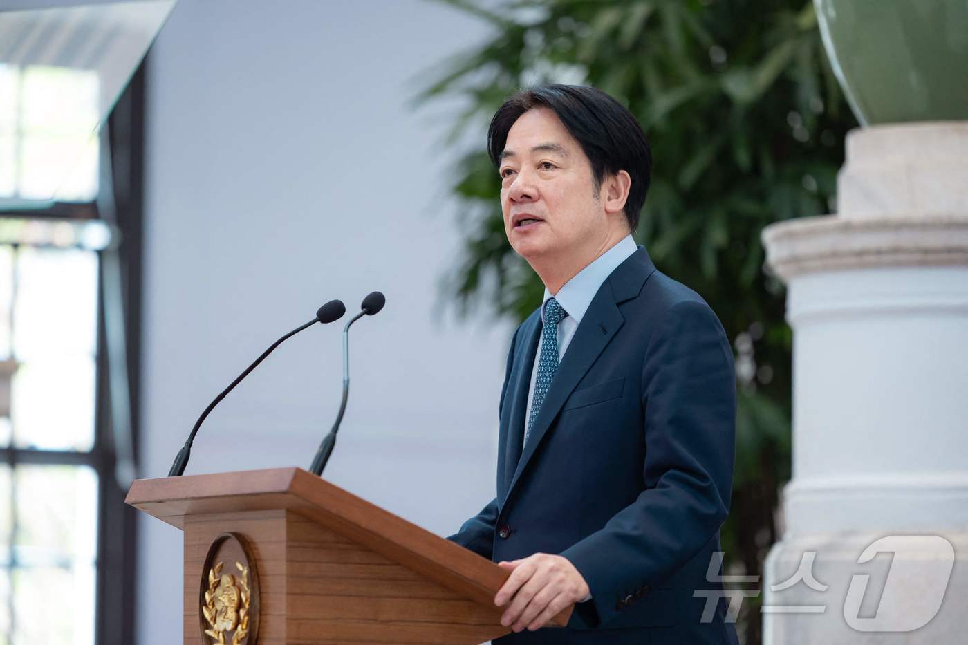 본문 이미지 - 의사 출신인 라이칭더 대만 총통이 지난 3월 13일(현지시간) 타이베이에서 연설하고 있다. 2025.03.14 ⓒ AFP=뉴스1 ⓒ News1 우동명 기자
