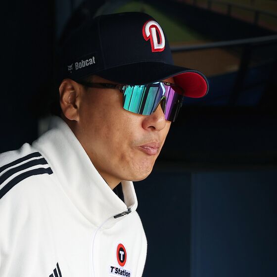 두산 이승엽 감독, 성적 부진 책임 '자진 사퇴'…조성환 코치 감독대행
