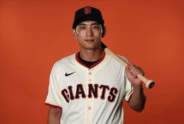 '등 통증' 이정후, 24일 실전 복귀…"이렇게 아팠던 적은 처음"
