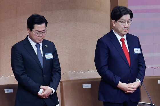 [뉴스1 PICK]여야 원내대표, 순복음교회 기도회 참석