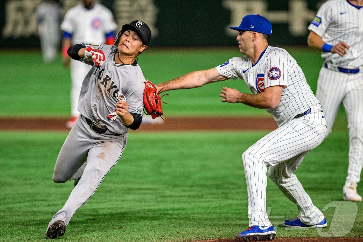 본문 이미지 - 시카고 컵스가 16일 일본프로야구 요미우리 자이어츠와 연습경기서 승리했다. ⓒ AFP=뉴스1