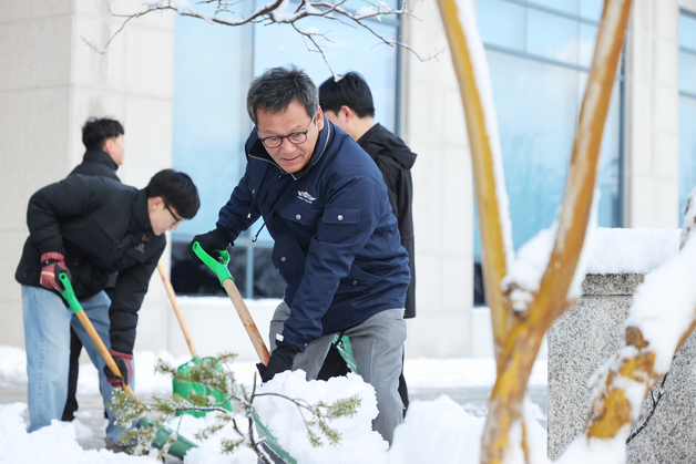 [재산공개] 김홍규 강릉시장 55억원 신고…작년보다 1억1325만원 증가