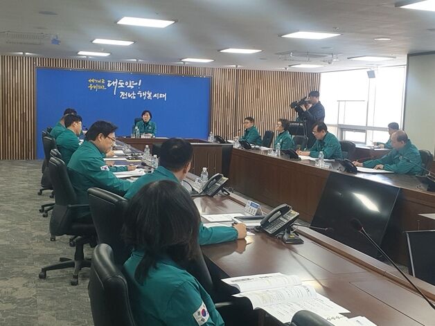 송미령 농식품부 장관 "구제역 예방 접종 2주 내 마무리"