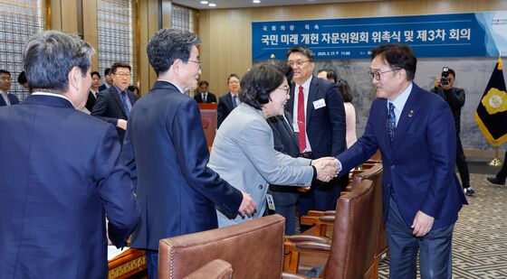 개헌 자문위원장들과 인사하는 우원식 의장