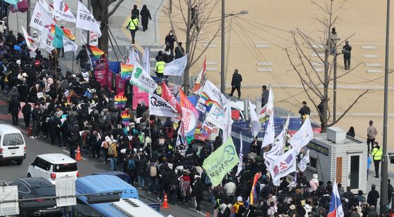 윤석열 즉각 파면 촉구 각계 긴급시국선언 행진