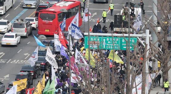 윤석열 즉각 파면 촉구 각계 긴급시국선언 행진