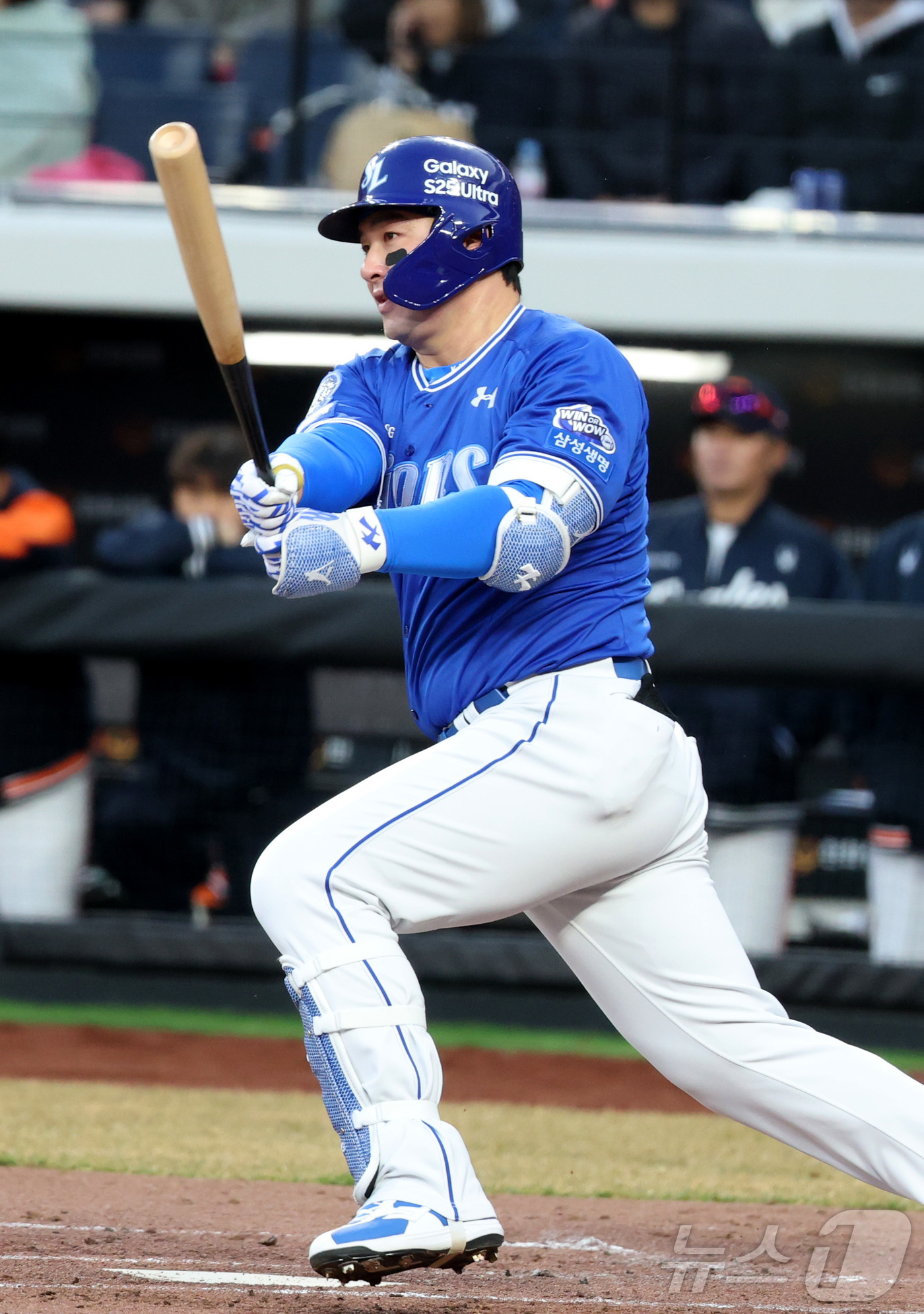 (대전=뉴스1) 김기남 기자 = 17일 대전 한화생명 볼파크에서 열린 2025 프로야구 KBO리그 한화이글스와 삼성라이온즈의 시범경기에서 삼성 박병호가 타격하고  있다. 2025. …
