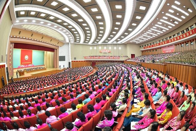 전국 '열성 인민반장' 모임…경제·보건대표단, 러 방문[데일리 북한]