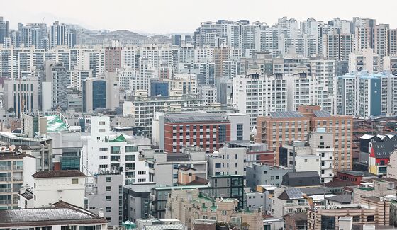 규제에 집값·거래량 감소할 듯…"반포·한남, 급매 가능성 작아"