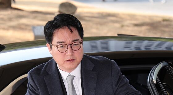 차량에서 내리는 심우정 검찰총장